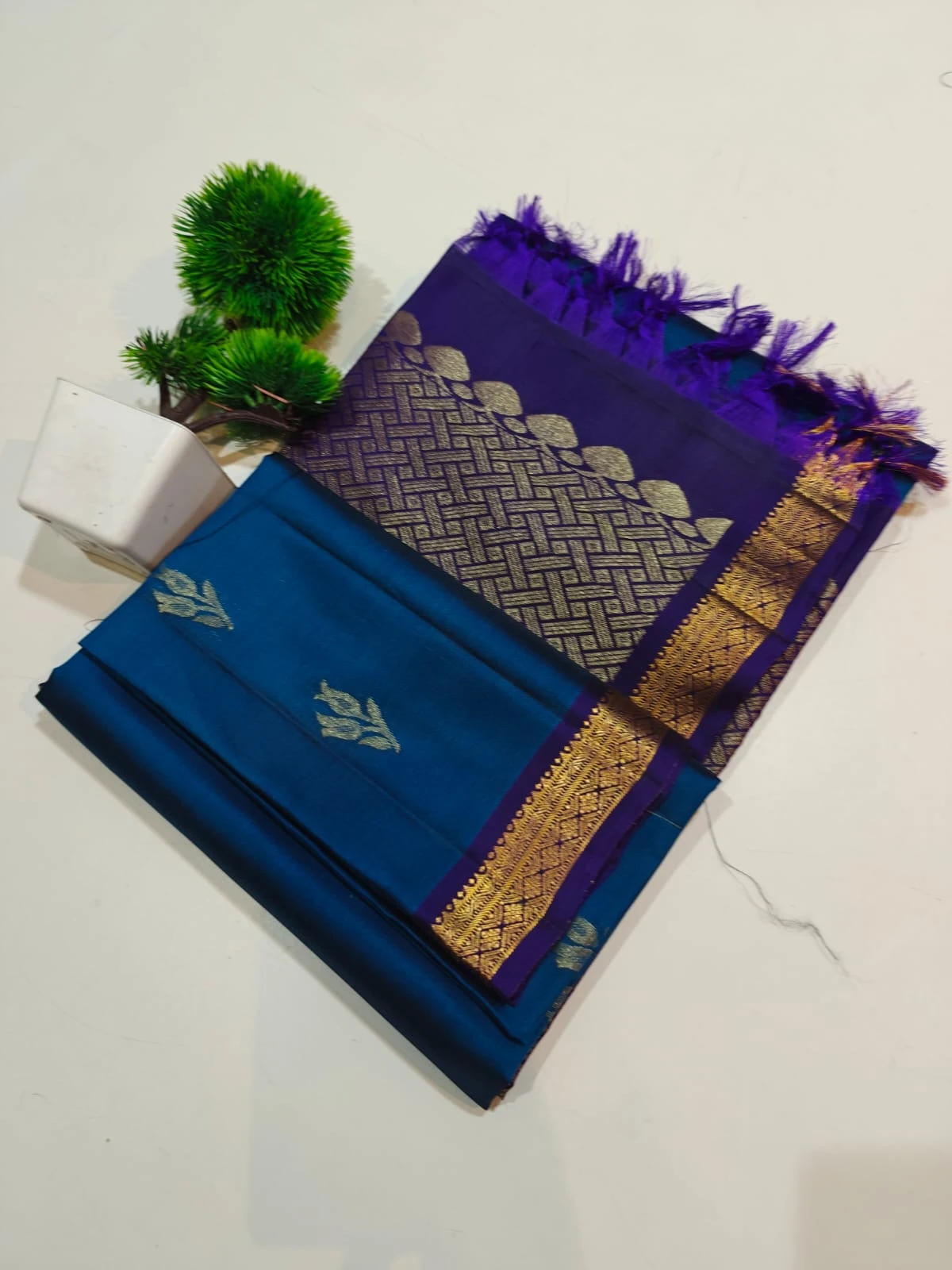 Forest Green Kanchi Handloom Soft Silk Saree